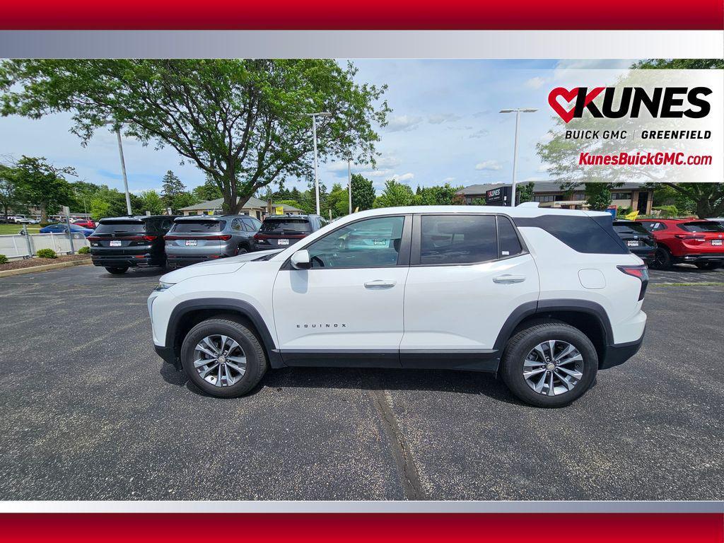 used 2025 Chevrolet Equinox car, priced at $26,632