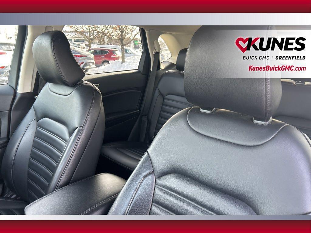 used 2024 Ford Edge car, priced at $22,799