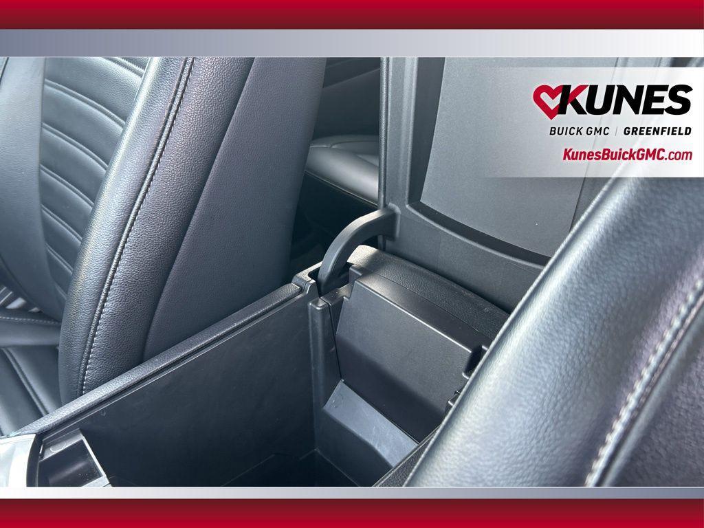 used 2024 Ford Edge car, priced at $22,799