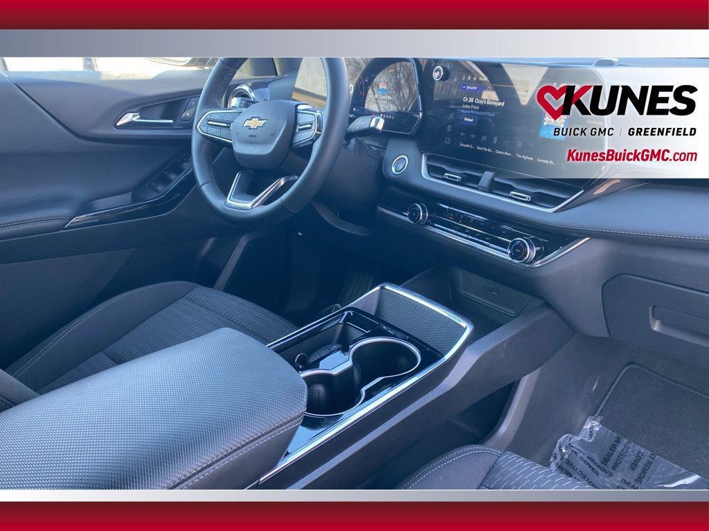 used 2025 Chevrolet Equinox car, priced at $27,599