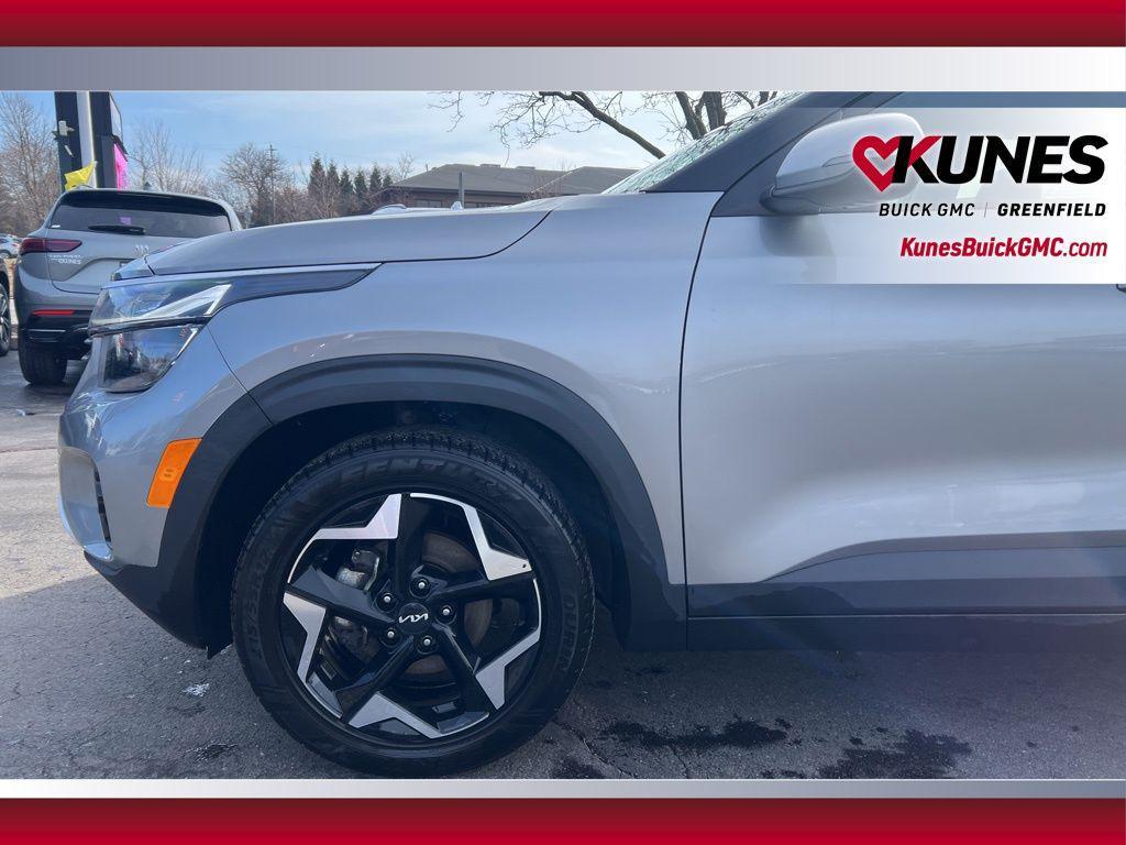 used 2025 Kia Seltos car, priced at $20,599