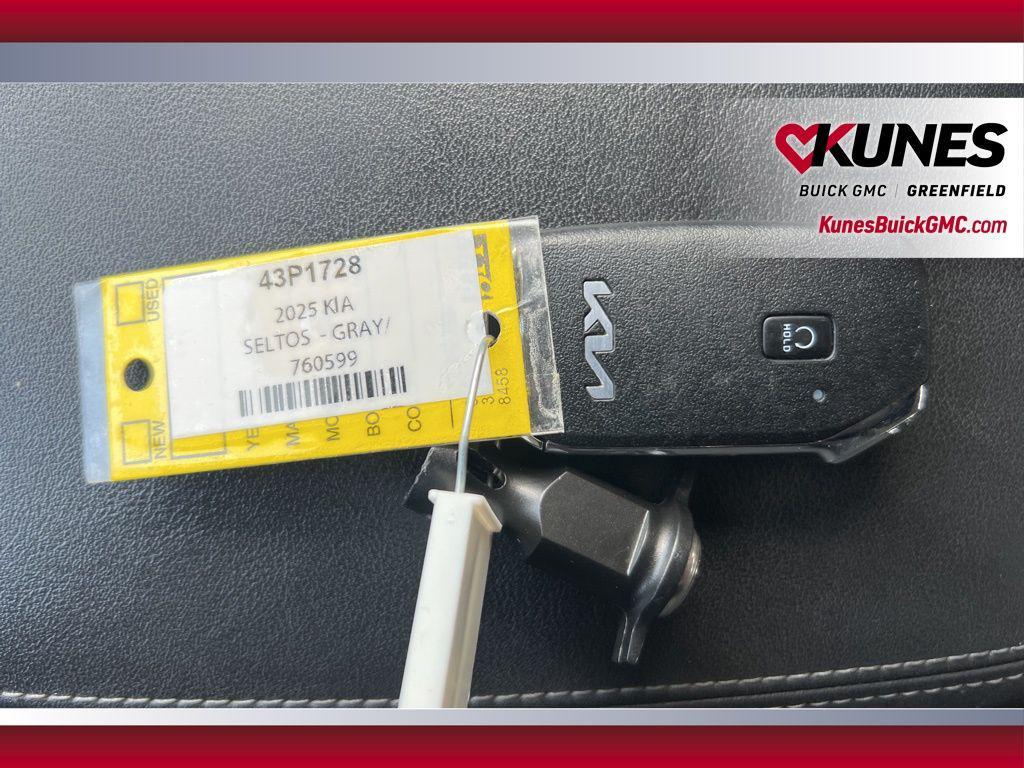 used 2025 Kia Seltos car, priced at $20,599