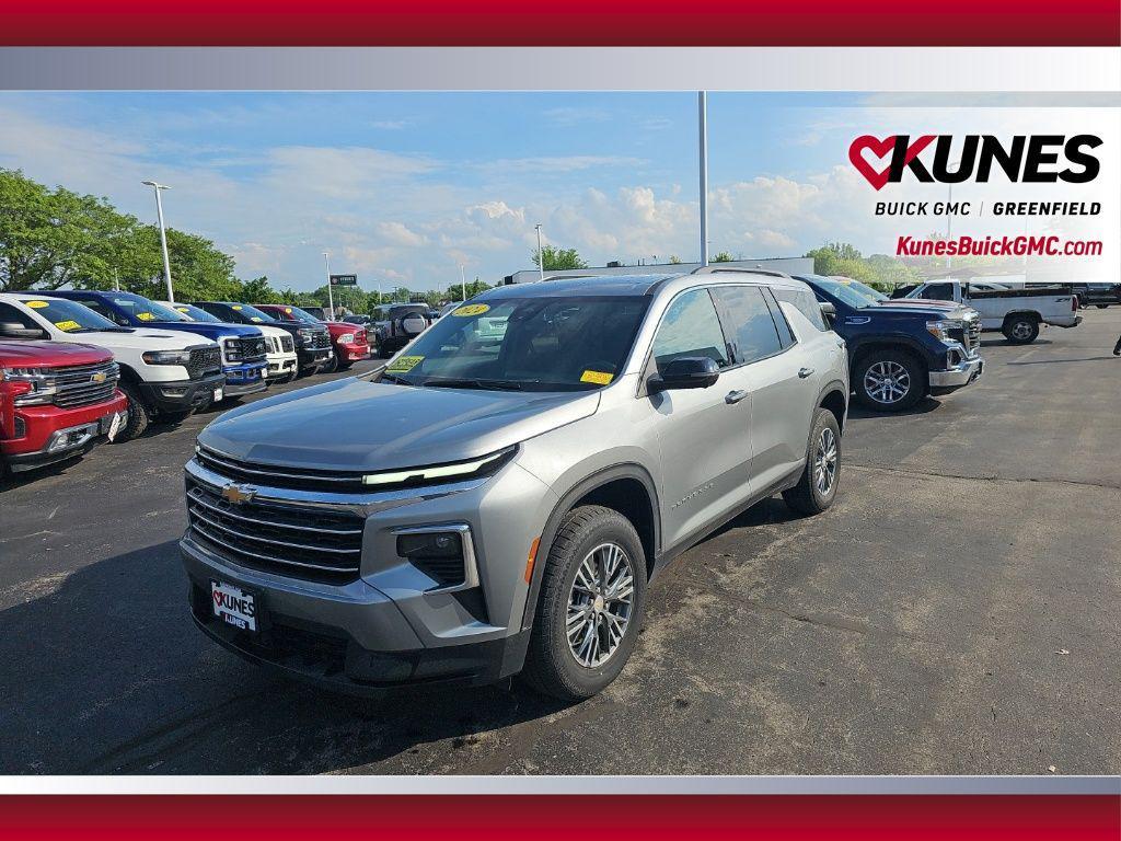 used 2024 Chevrolet Traverse car, priced at $35,036