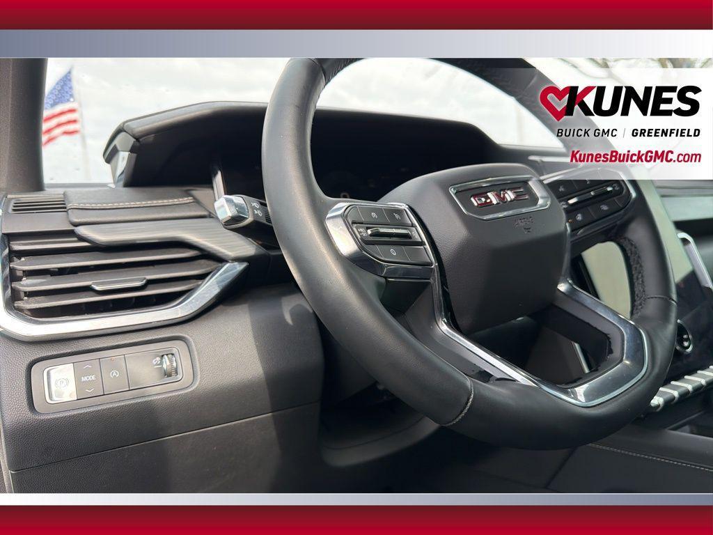 used 2024 GMC Acadia car, priced at $29,997