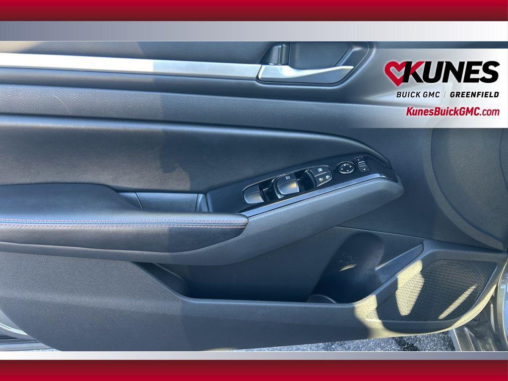 used 2024 Nissan Altima car, priced at $21,995