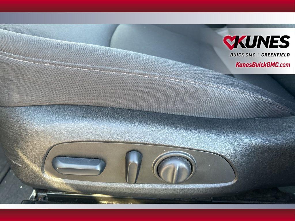 used 2023 Chevrolet Malibu car, priced at $15,499