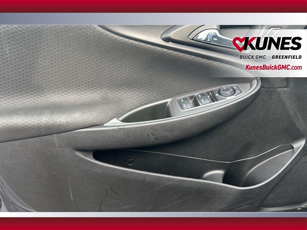 used 2023 Chevrolet Malibu car, priced at $15,995