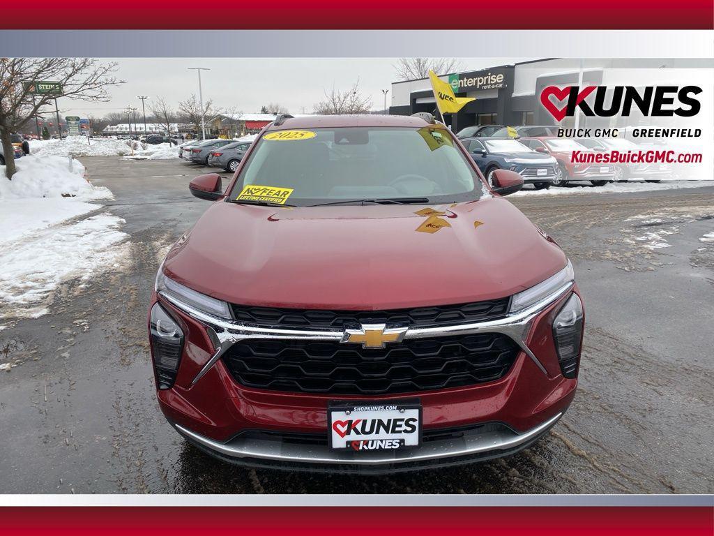 used 2025 Chevrolet Trax car, priced at $18,995