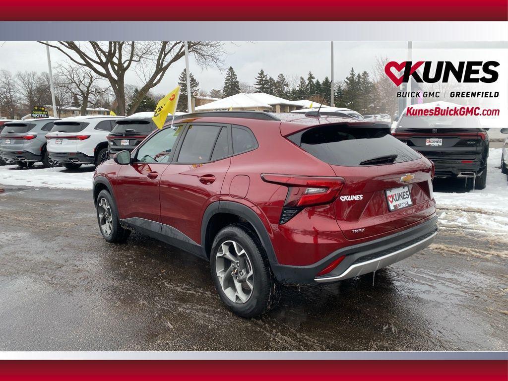 used 2025 Chevrolet Trax car, priced at $18,995