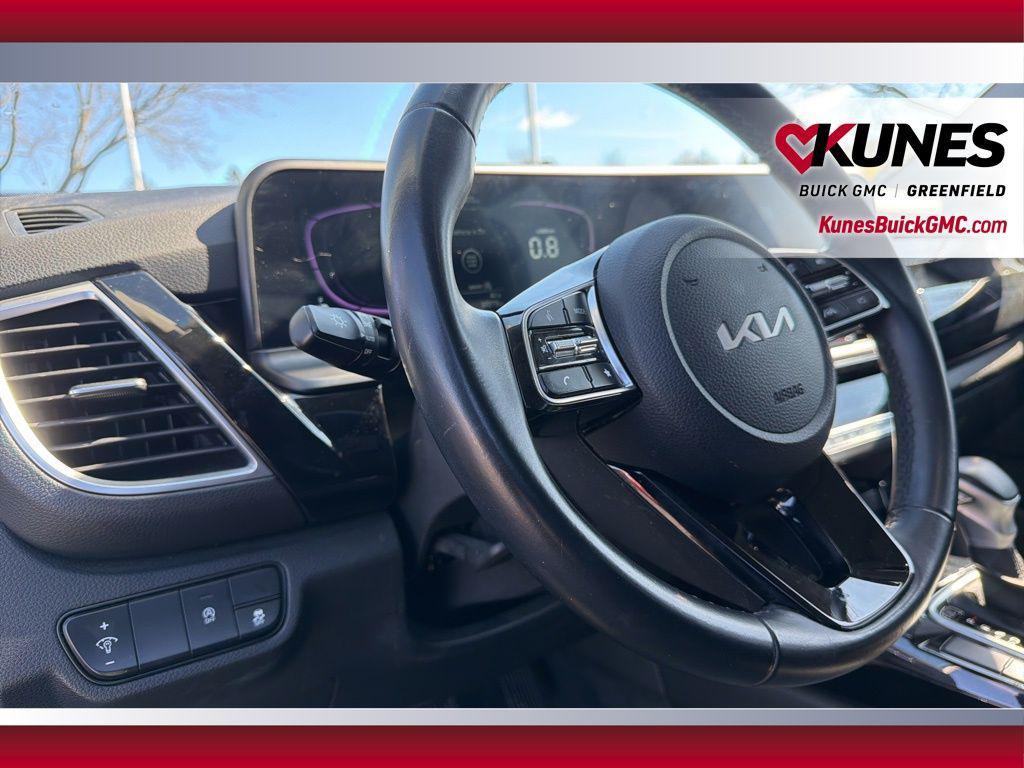 used 2025 Kia Seltos car, priced at $19,995