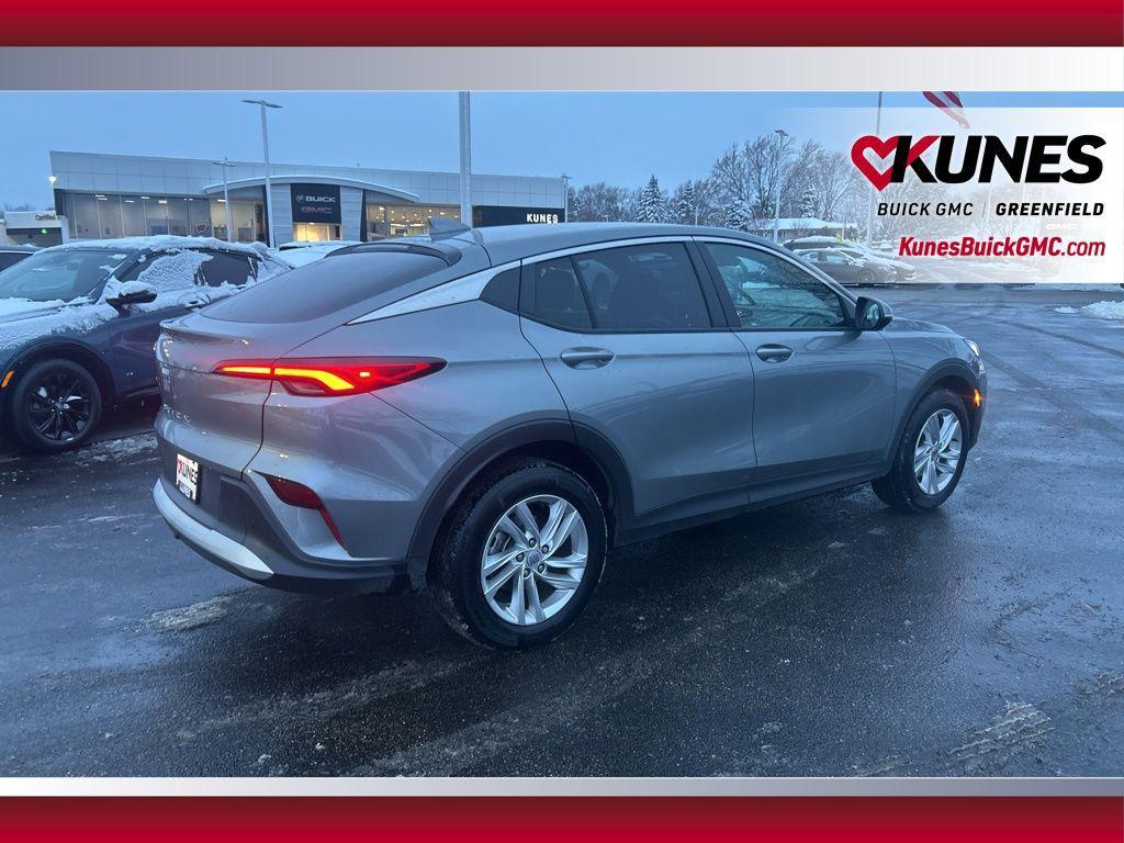 used 2025 Buick Envista car, priced at $22,222