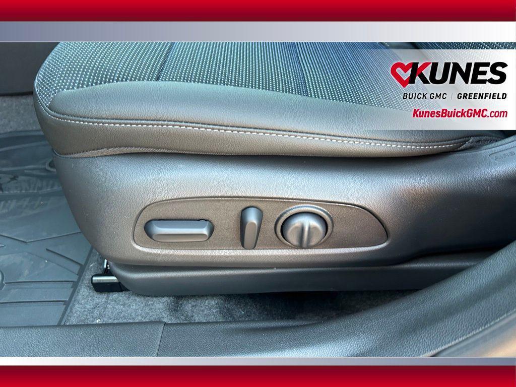 new 2026 Buick Envista car, priced at $26,616