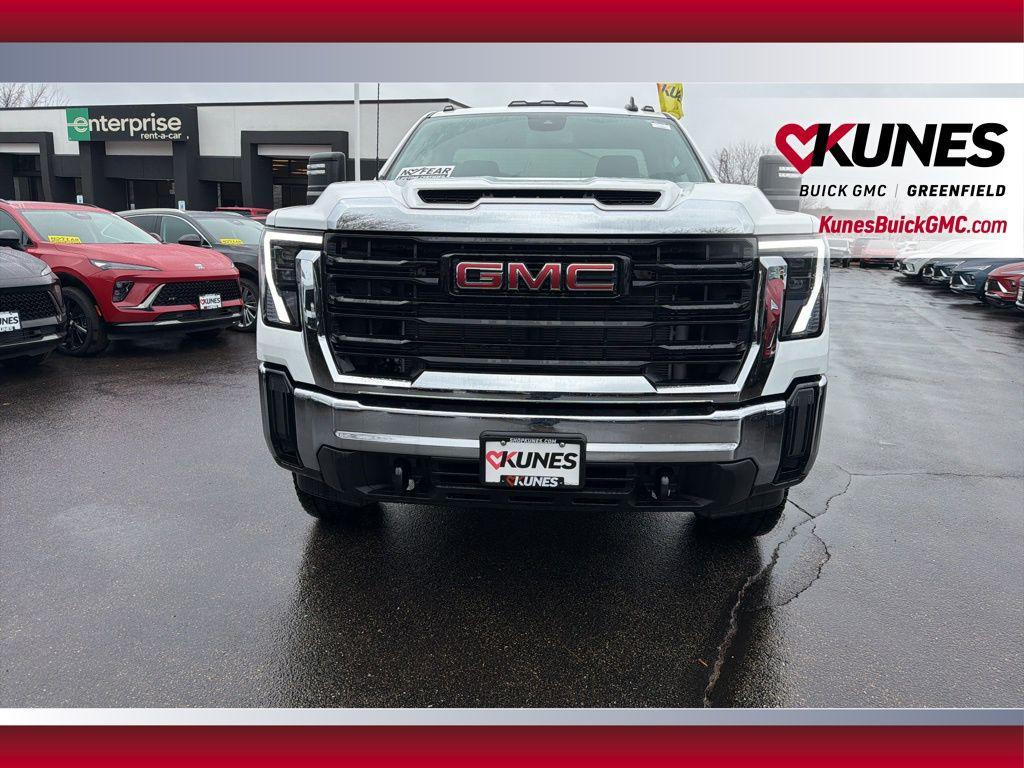 new 2025 GMC Sierra 3500 car, priced at $48,342