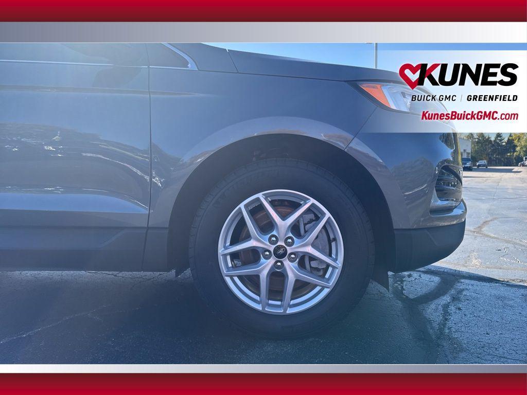 used 2024 Ford Edge car, priced at $21,995