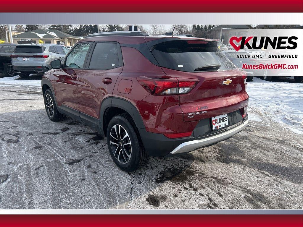 used 2025 Chevrolet TrailBlazer car, priced at $22,919