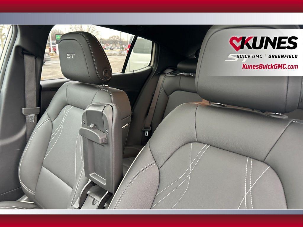 new 2026 Buick Envista car, priced at $30,458