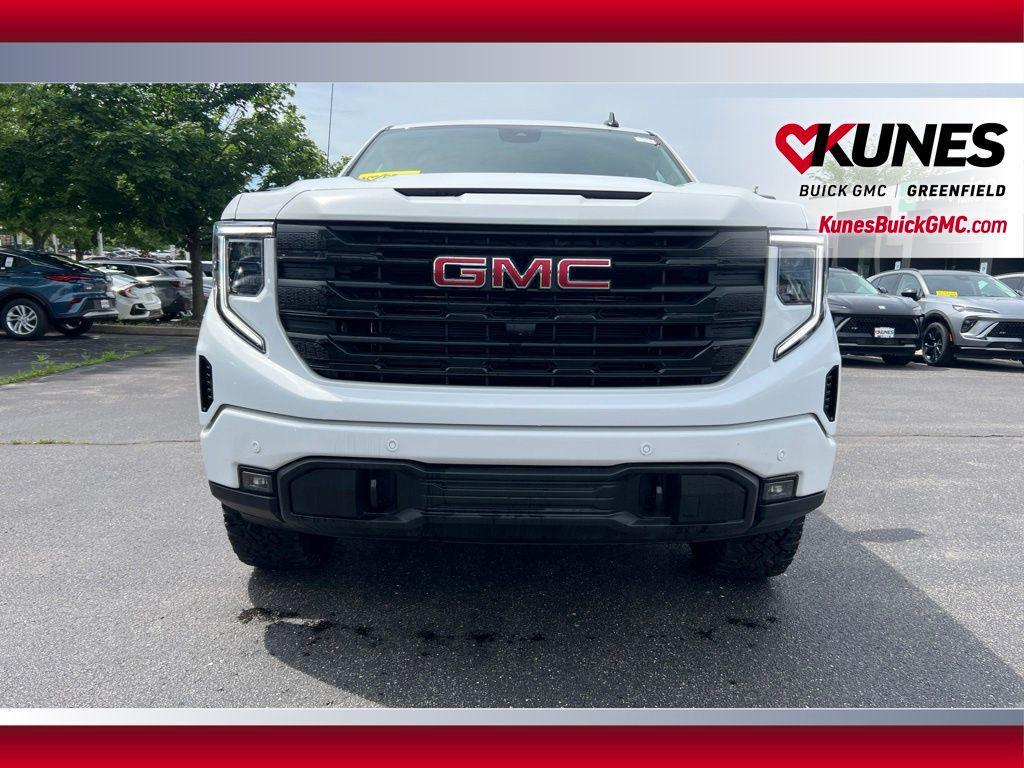 new 2026 GMC Sierra 1500 car, priced at $59,039