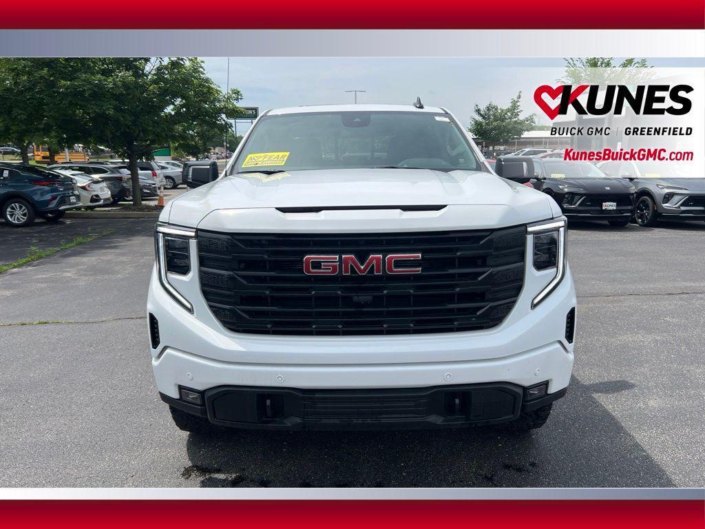 new 2026 GMC Sierra 1500 car, priced at $59,039