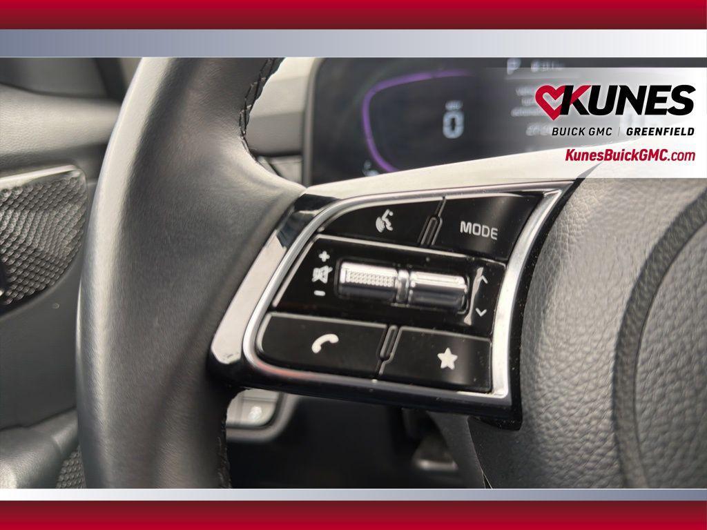 used 2025 Kia Seltos car, priced at $20,399