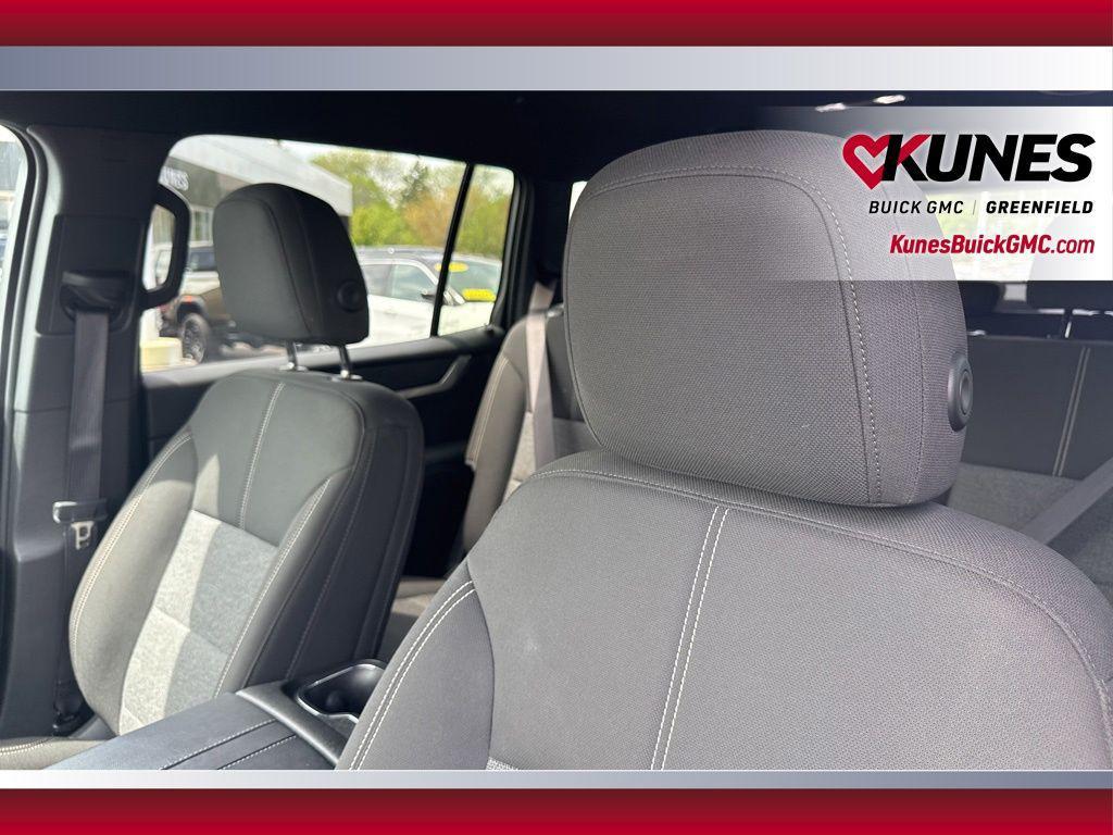 used 2025 GMC Acadia car, priced at $36,236