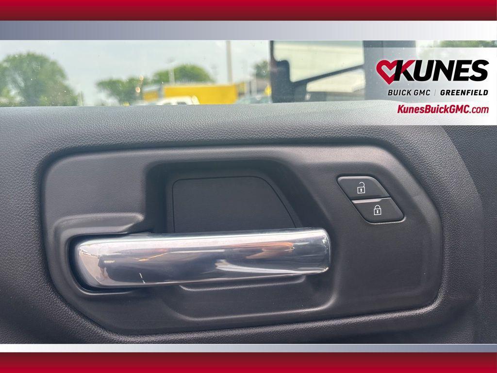 new 2025 GMC Sierra 2500 car, priced at $55,609