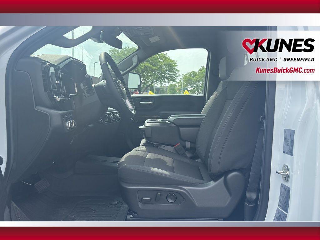 new 2025 GMC Sierra 2500 car, priced at $55,609