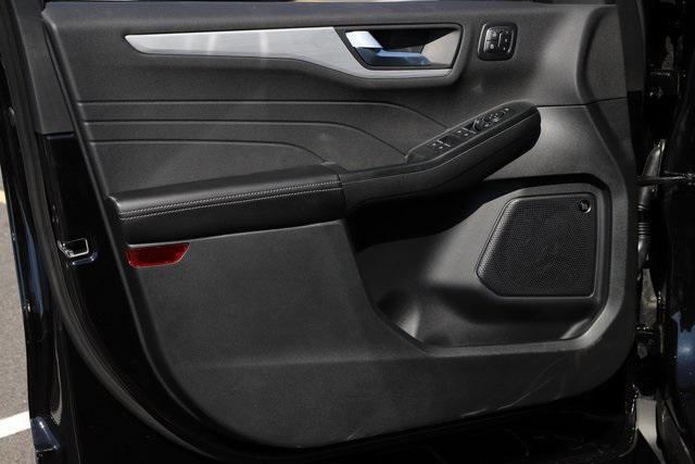 new 2025 Ford Escape PHEV car, priced at $30,499