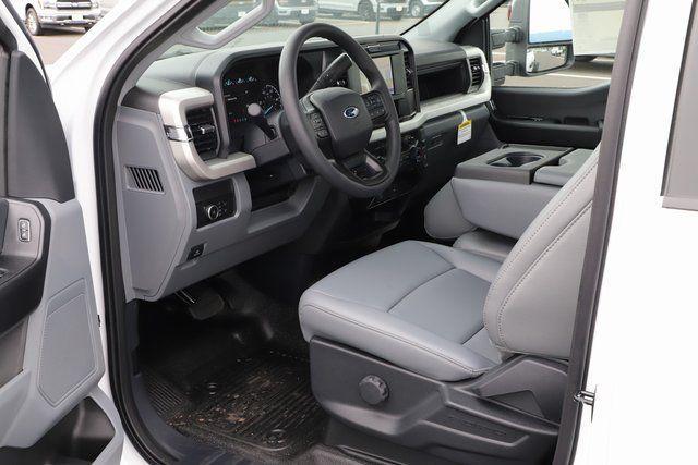 new 2025 Ford F-350 car, priced at $67,499