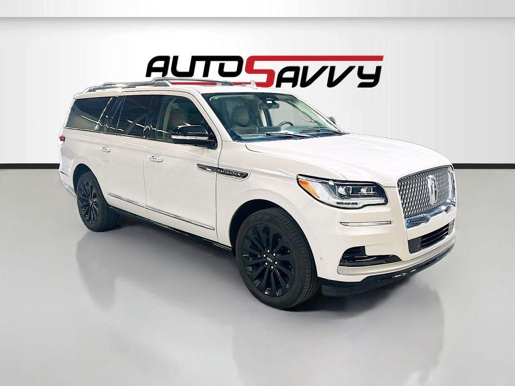 used 2024 Lincoln Navigator car, priced at $59,500