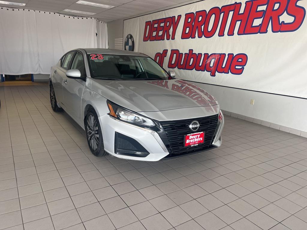 used 2023 Nissan Altima car, priced at $17,879