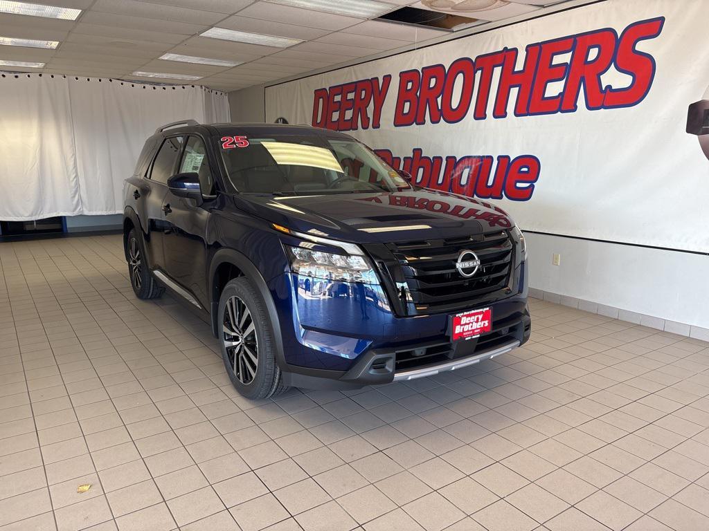 new 2025 Nissan Pathfinder car, priced at $45,977