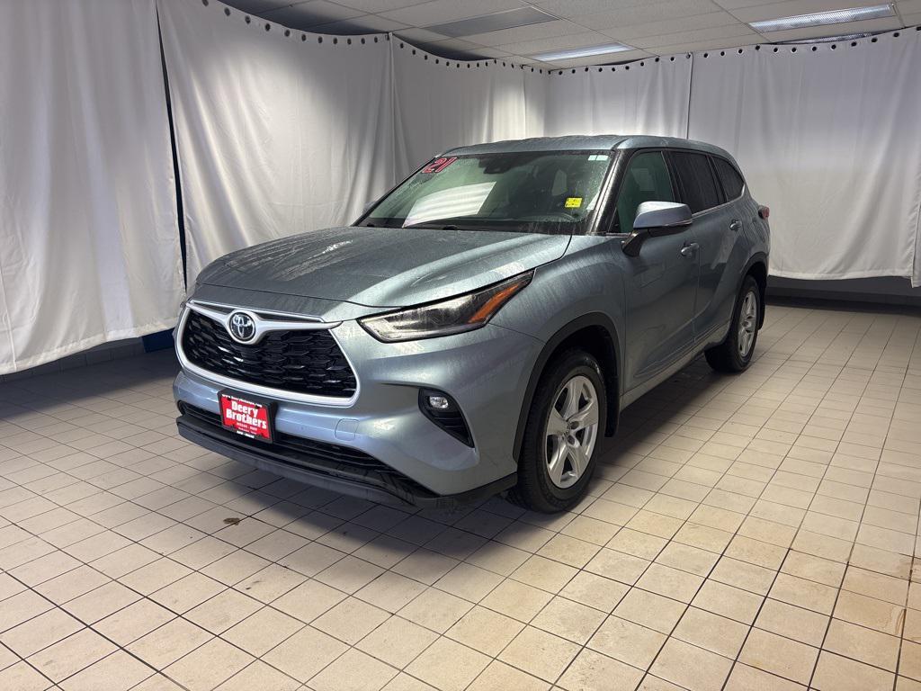 used 2021 Toyota Highlander car, priced at $28,568