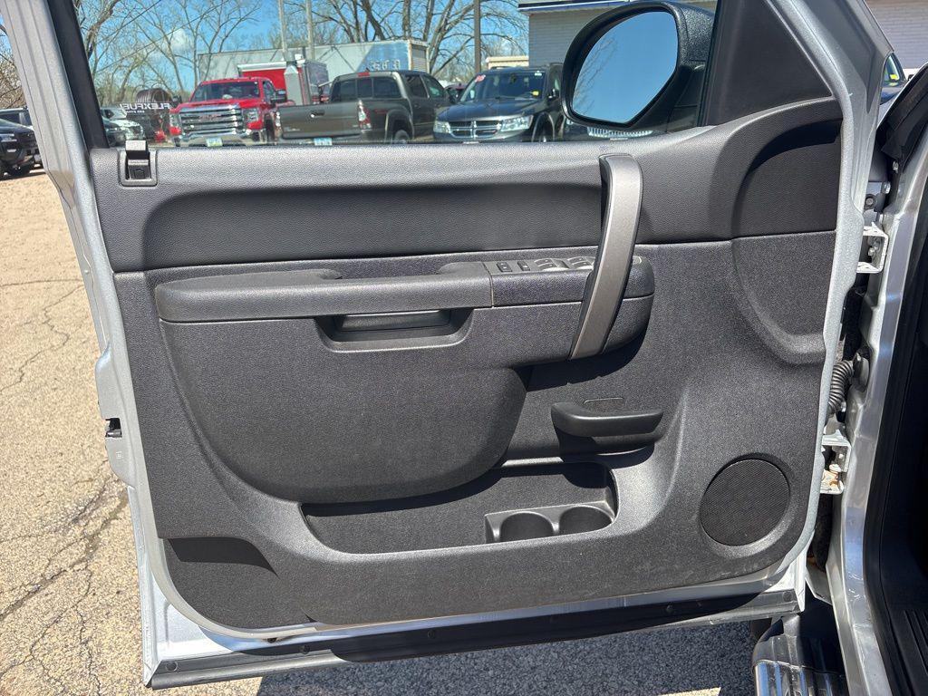 used 2013 Chevrolet Silverado 1500 car, priced at $15,088