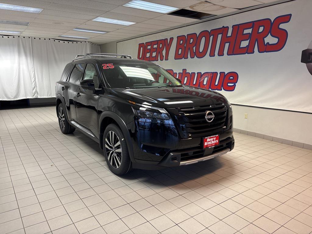 new 2025 Nissan Pathfinder car, priced at $46,922