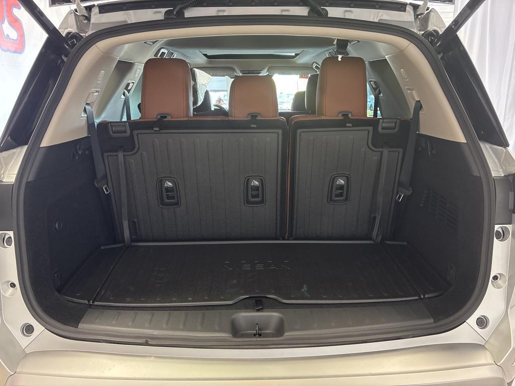 new 2025 Nissan Pathfinder car, priced at $48,660