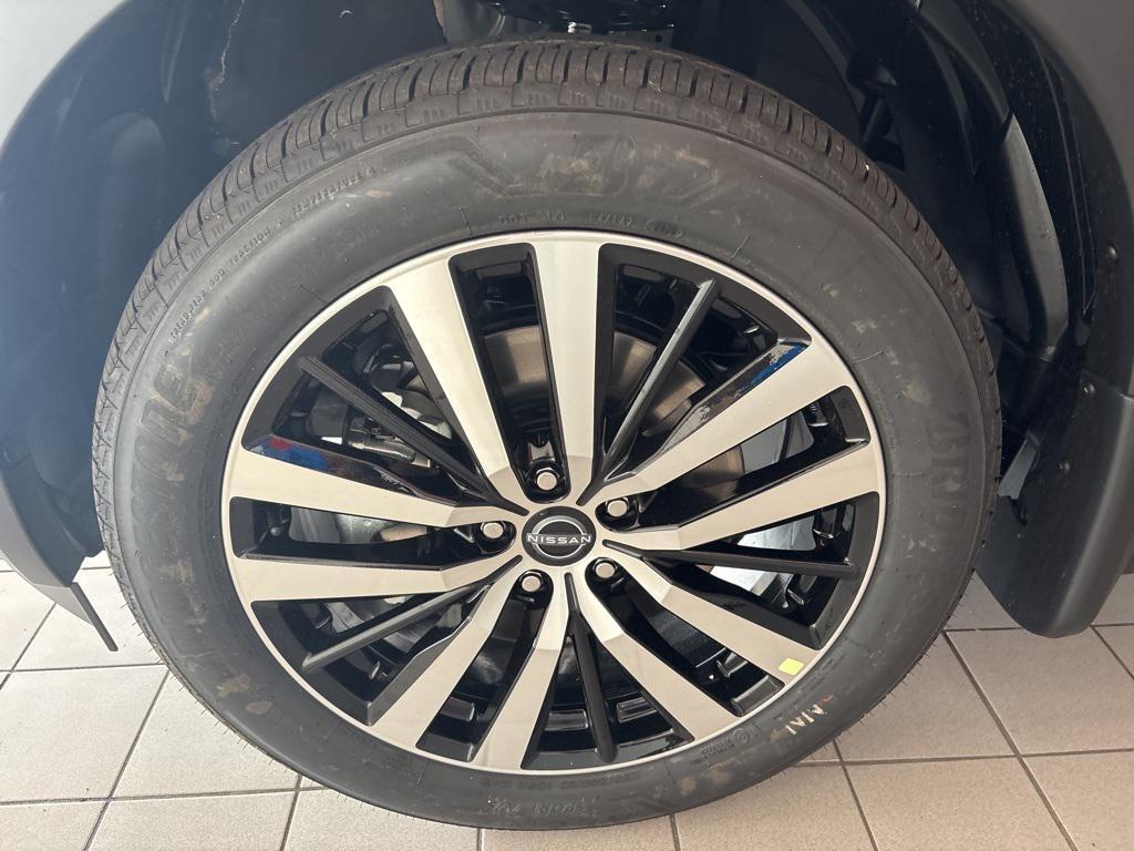 new 2025 Nissan Pathfinder car, priced at $50,280