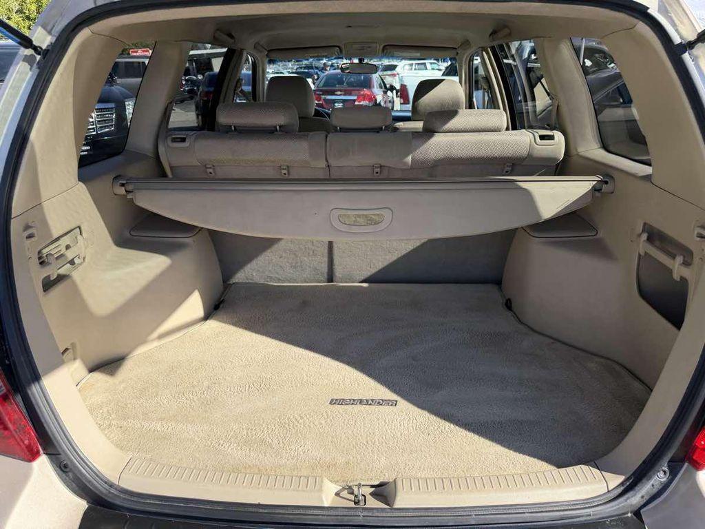 used 2003 Toyota Highlander car, priced at $5,995