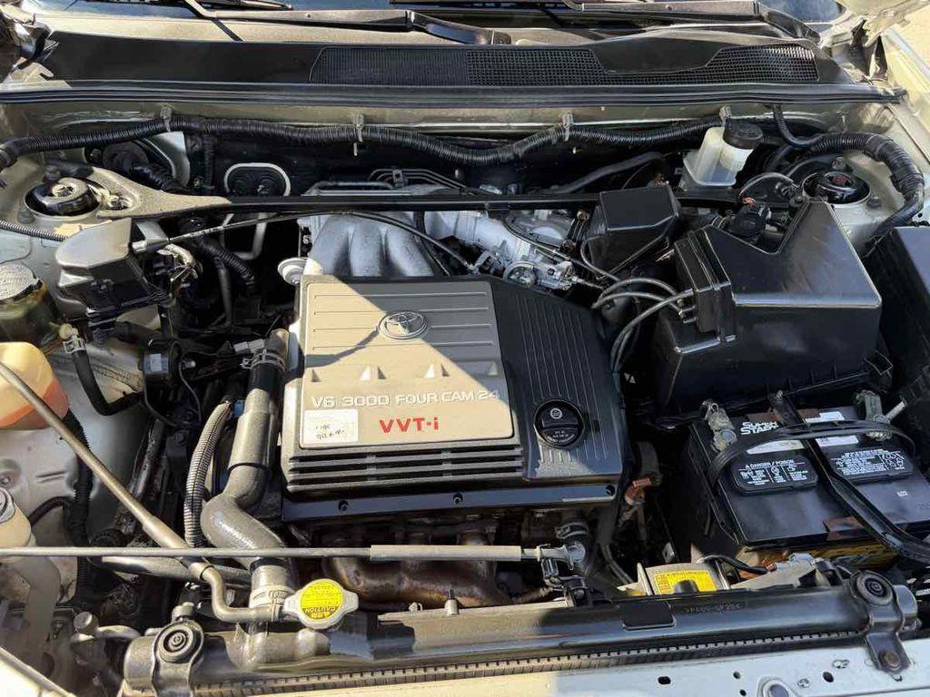 used 2003 Toyota Highlander car, priced at $5,995