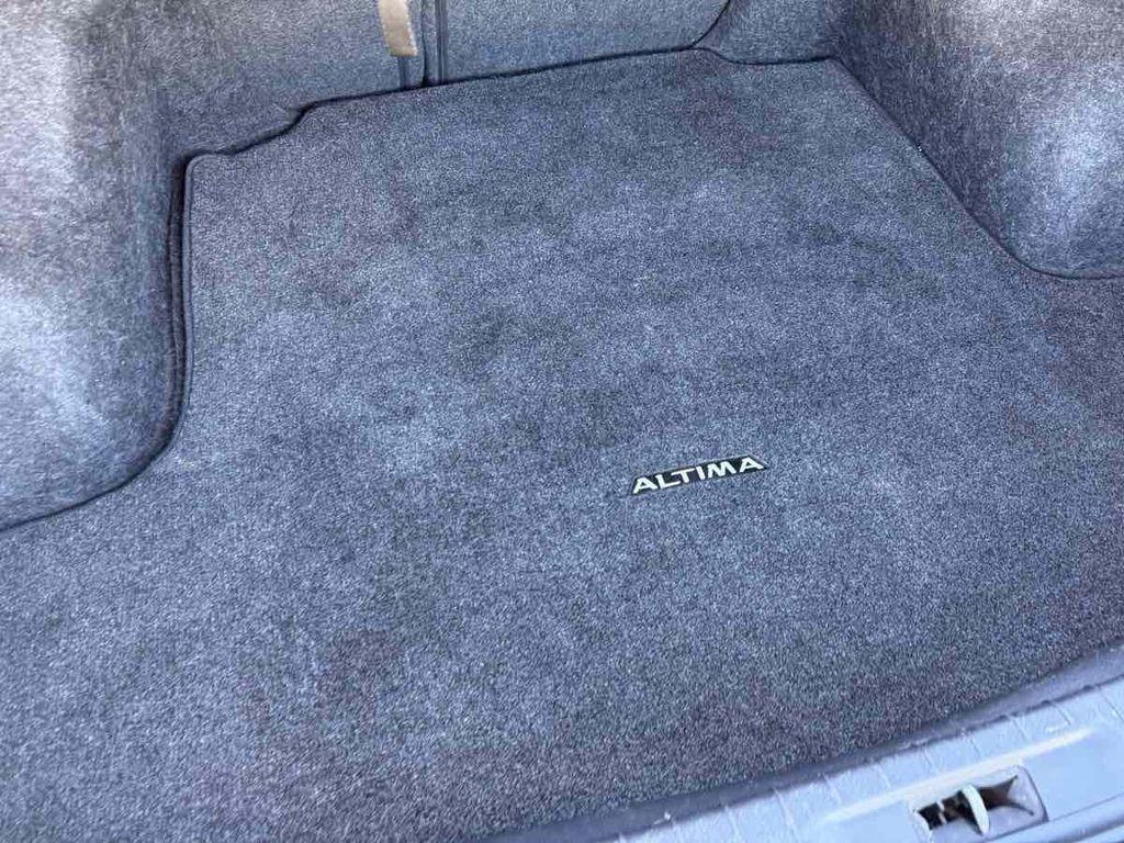 used 2018 Nissan Altima car, priced at $9,500