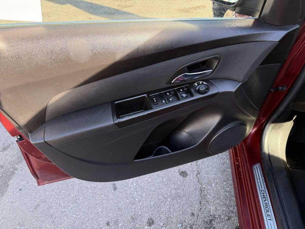 used 2015 Chevrolet Cruze car, priced at $5,700