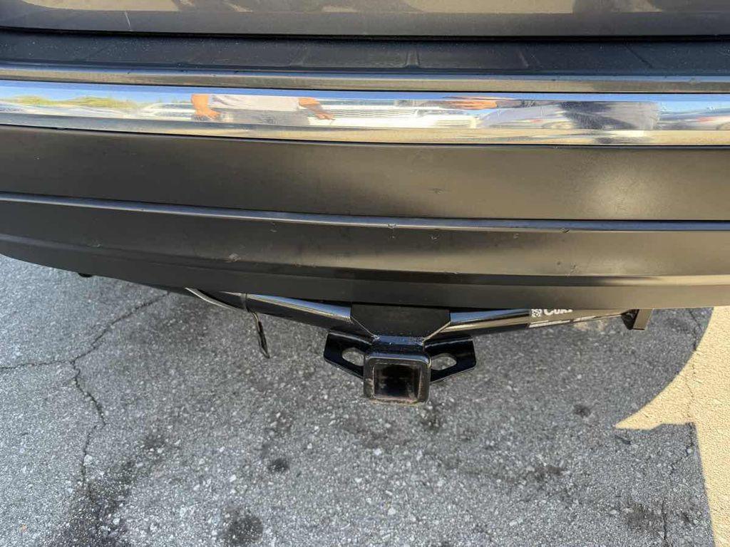 used 2012 Toyota Highlander car, priced at $10,995