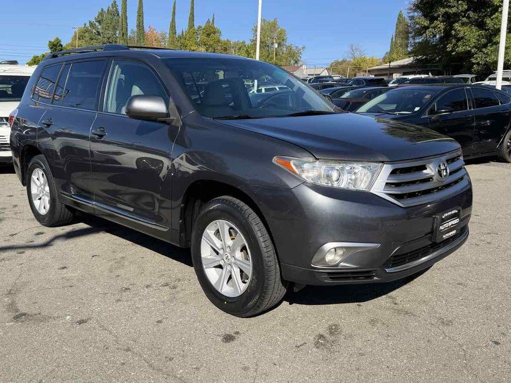 used 2012 Toyota Highlander car, priced at $10,995