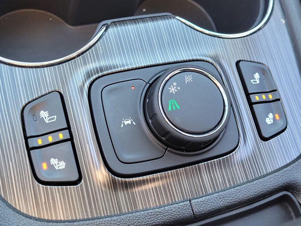 used 2023 GMC Acadia car, priced at $25,321