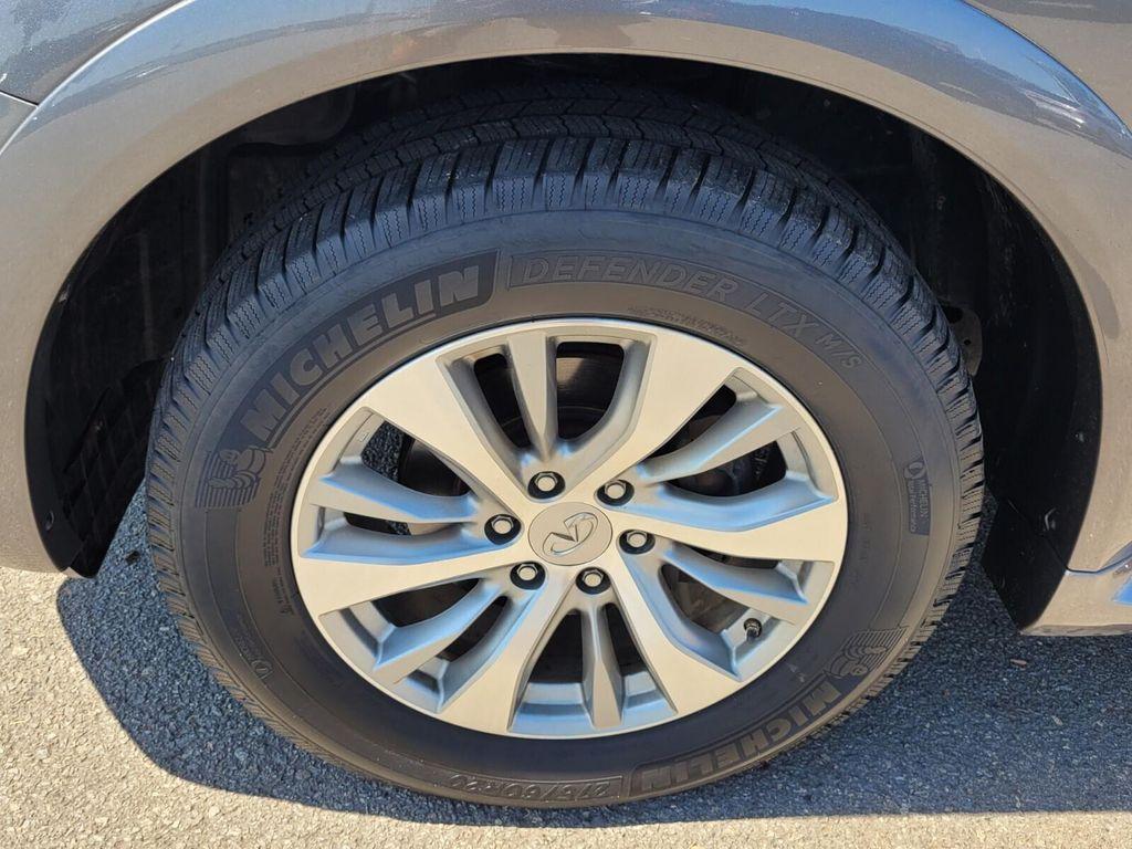 2017 Graphite Shadow INFINITI QX80