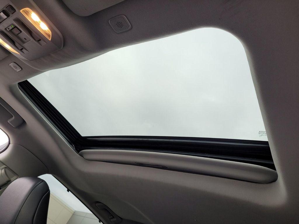 used 2024 Toyota Highlander car, priced at $36,264