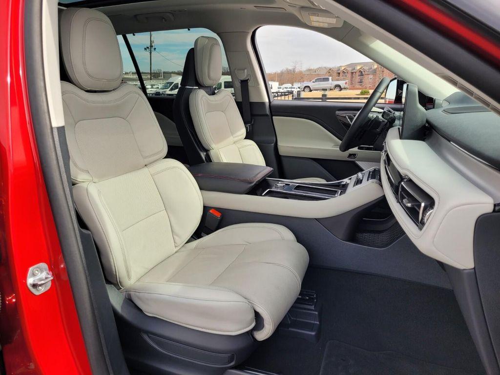 used 2025 Lincoln Aviator car, priced at $60,185