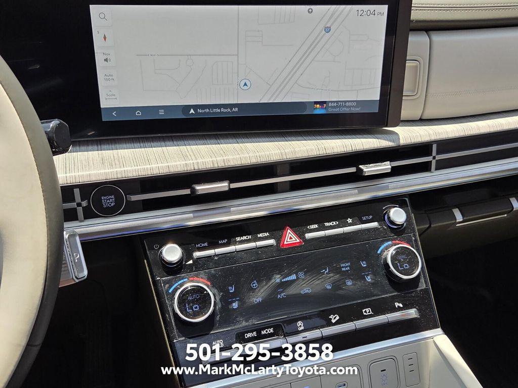 used 2025 Hyundai Santa Fe car, priced at $38,605