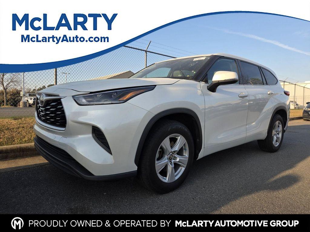 used 2021 Toyota Highlander car, priced at $27,122