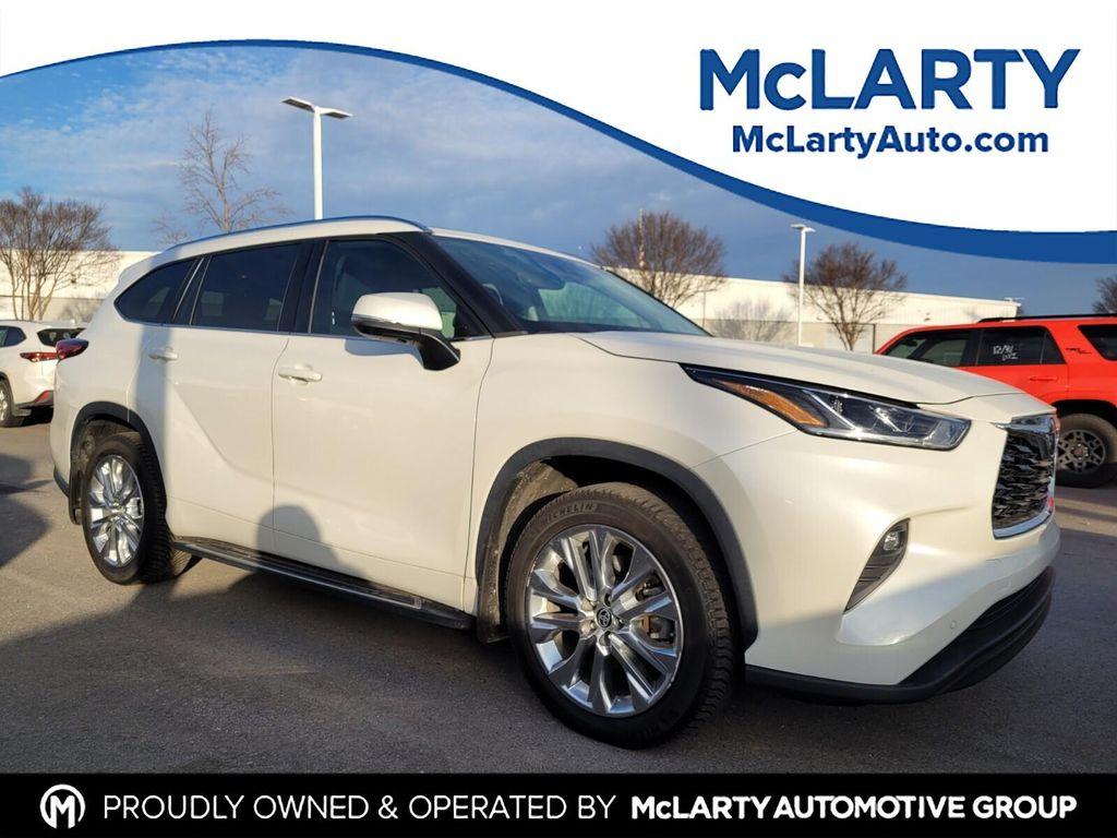 used 2021 Toyota Highlander car, priced at $31,350