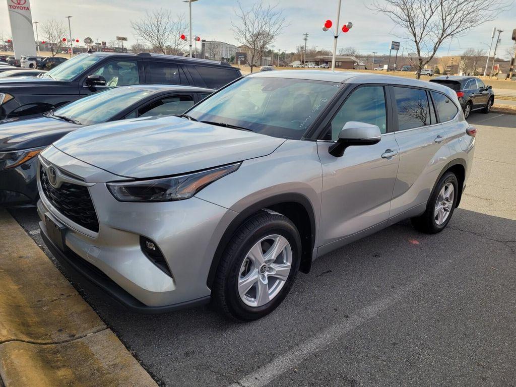 used 2024 Toyota Highlander car, priced at $36,573